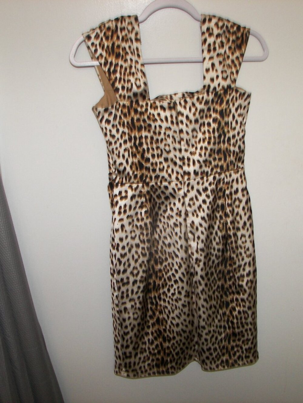 Tadashi Shoji leopard print sleeveless midi dress size 6